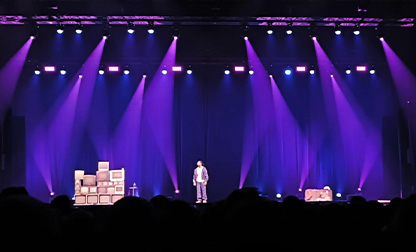 NOWLIT Pro illumina uno spettacolo su larga scala al Rotterdam Theatre